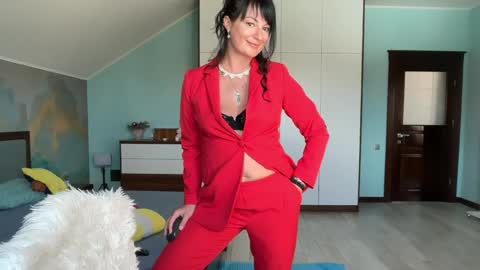 iracherrynow online show from 24, 4, 2026