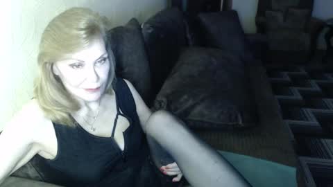 irenalegs online show from 27, 4, 2026