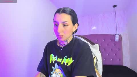 Snapshot of iris_77 chatting on 11, 11, 2025 iris_77 online show from 11, 11, 2025