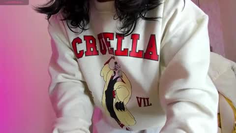 Snapshot of iris_77 chatting on 20, 11, 2025 iris_77 online show from 20, 11, 2025