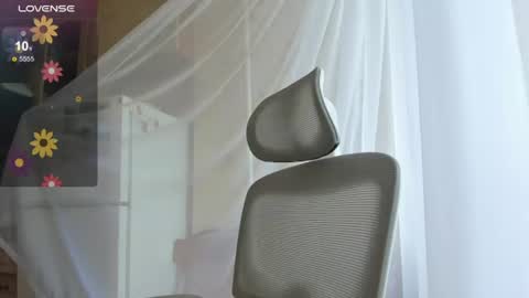 Snapshot of iris_crispy chatting on 25, 6, 2026 Iris online show from 25, 6, 2026