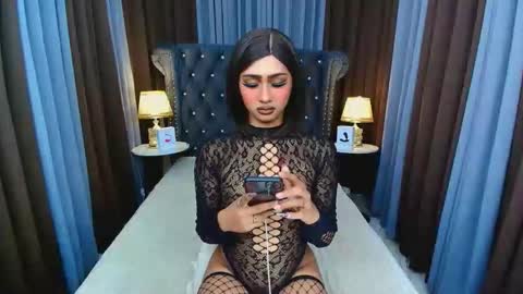 Iris online show from 17, 4, 2026