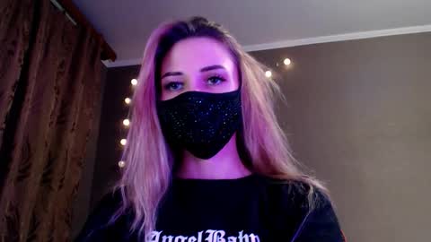 Lily online show from 3, 12, 2025