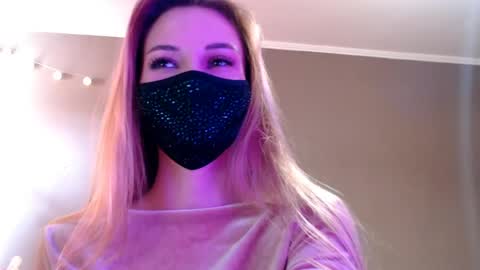 Lily online show from 12, 4, 2026