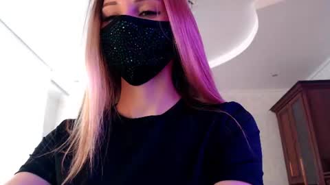 Lily online show from 8, 6, 2026