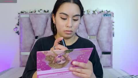 Iris online show from 28, 10, 2025