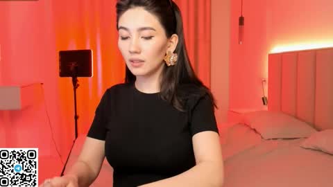 Snapshot of iris_on_cam chatting on 8, 3, 2026 iris on cam online show from 8, 3, 2026