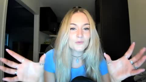 Snapshot of iris_roslin chatting on 14, 6, 2026 Iris 3 online show from 14, 6, 2026