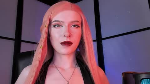 Snapshot of irisice chatting on 5, 12, 2024 Miss Iris Fansly Miss Iris new inst. online show from 5, 12, 2024