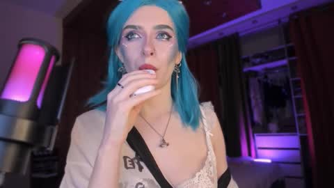 Snapshot of irisice chatting on 30, 10, 2025 Miss Iris Fansly Miss Iris new inst. online show from 30, 10, 2025