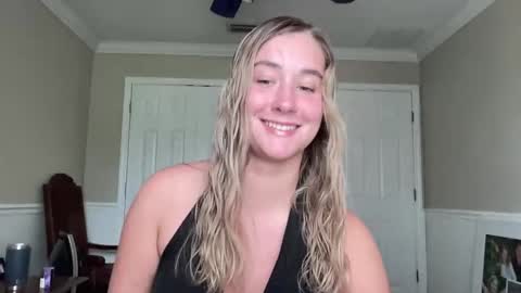 Snapshot of irispink1 chatting on 8, 6, 2026 Irispink1 online show from 8, 6, 2026