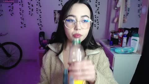 Snapshot of iriss_sky chatting on 28, 11, 2025 Iris online show from 28, 11, 2025