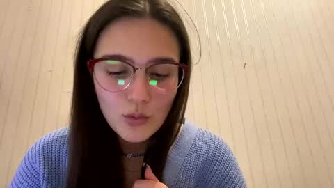 irisss31 online show from 4, 1, 2025