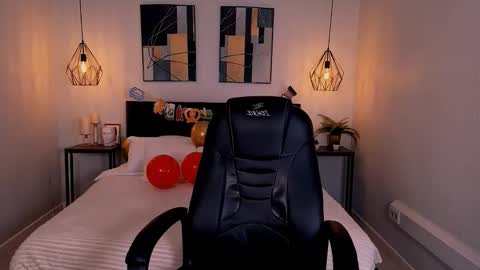  IRMA  FOLLOW ME  online show from 22, 9, 2025