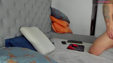 ironhulk22 online show from 22, 1, 2025