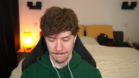 Sam online show from 5, 10, 2025