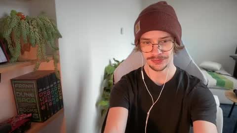 Sam online show from 20, 4, 2026