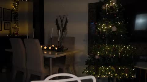 isa_____ online show from 3, 12, 2025