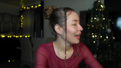 Snapshot of isa_____ chatting on 20, 12, 2025 isa_____ online show from 20, 12, 2025