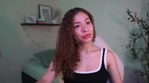 Snapshot of isa_____ chatting on 7, 3, 2026 isa_____ online show from 7, 3, 2026