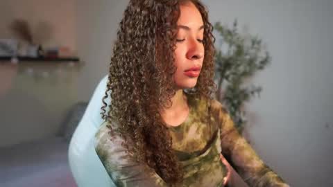 Snapshot of isa_____ chatting on 29, 3, 2026 isa_____ online show from 29, 3, 2026