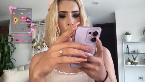 Isabella online show from 22, 3, 2026