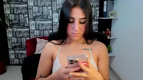 Snapshot of isa_and_nata chatting on 22, 5, 2026 Isa and Natasha online show from 22, 5, 2026