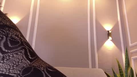 Isabella online show from 19, 5, 2026