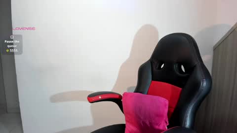 isa_klein online show from 25, 3, 2026