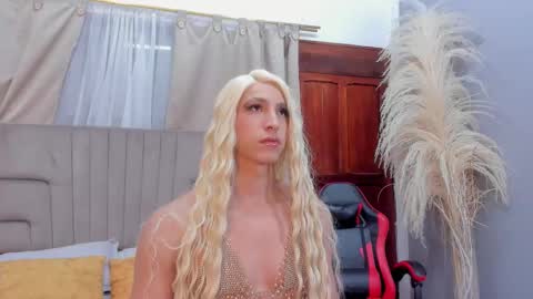 Isa Lancaster online show from 24, 9, 2025