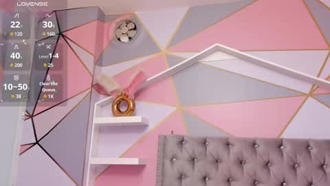    online show from 8, 2, 2025