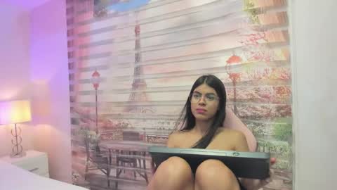    online show from 8, 10, 2025