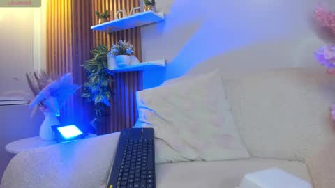    online show from 20, 11, 2025