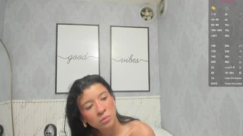    online show from 22, 4, 2026