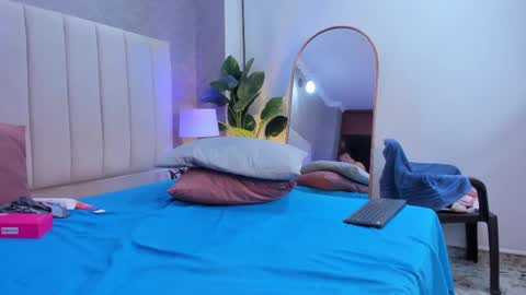 Isa and Martin  online show from 9, 3, 2025