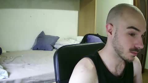 Snapshot of isaac99c chatting on 6, 3, 2025 Isaac99c online show from 6, 3, 2025