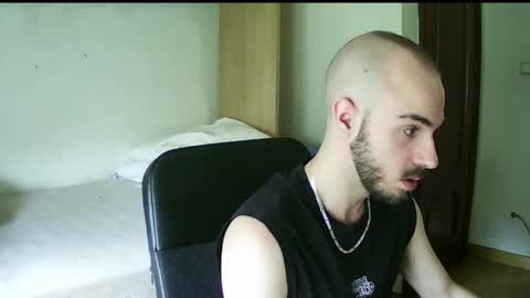 Snapshot of isaac99c chatting on 19, 9, 2025 Isaac99c online show from 19, 9, 2025