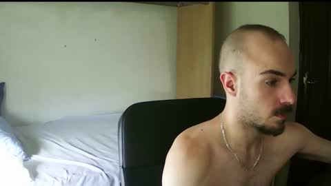 Snapshot of isaac99c chatting on 2, 10, 2025 Isaac99c online show from 2, 10, 2025