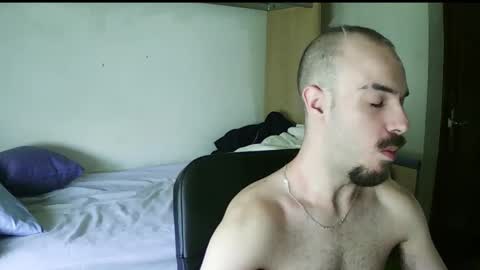 Snapshot of isaac99c chatting on 4, 10, 2025 Isaac99c online show from 4, 10, 2025