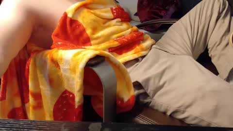 isaac online show from 28, 12, 2024