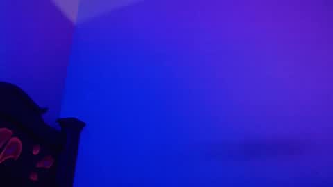 isaac online show from 25, 1, 2025