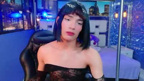 isaacnova online show from 30, 5, 2026