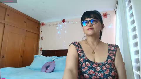 Isabeel Sofia online show from 26, 5, 2026