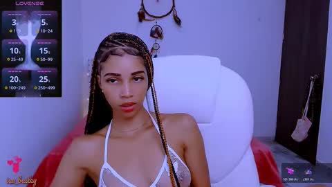 Snapshot of isabel_bailey chatting on 16, 12, 2025 isabel online show from 16, 12, 2025