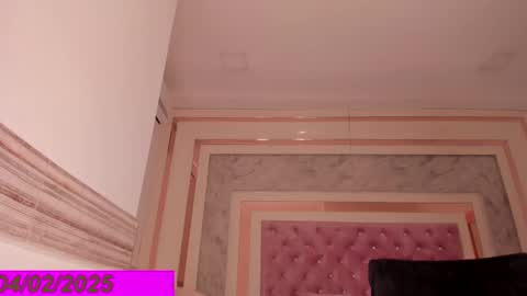 Isabel online show from 4, 2, 2025