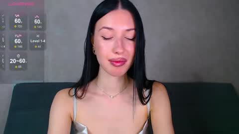 Snapshot of isabel_fontana chatting on 11, 9, 2025 Bella online show from 11, 9, 2025