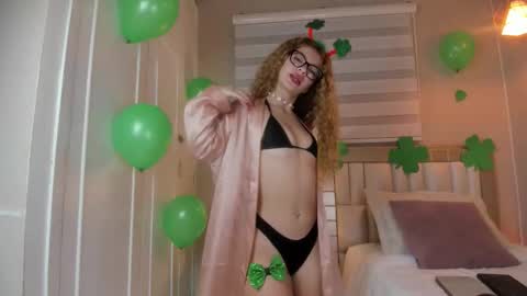 isabela__x online show from 17, 3, 2026