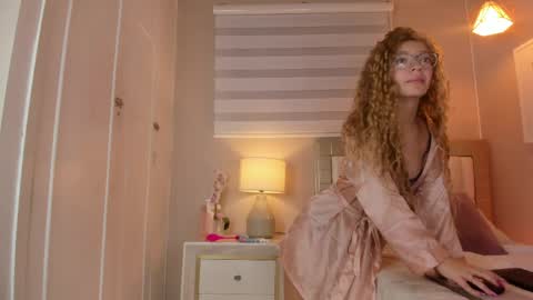 isabela__x online show from 17, 4, 2026