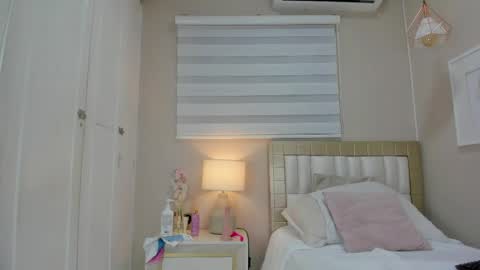 isabela__x online show from 9, 6, 2026