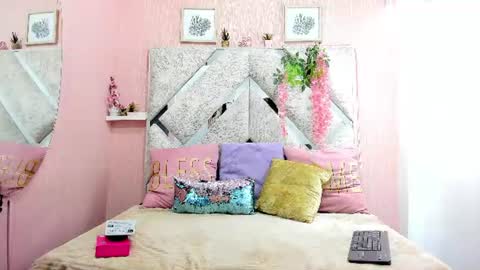 isabela_belluccii online show from 28, 7, 2026